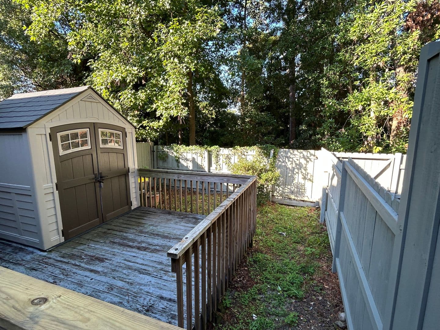 Savannah House: 66 Hidden Lake Ct.