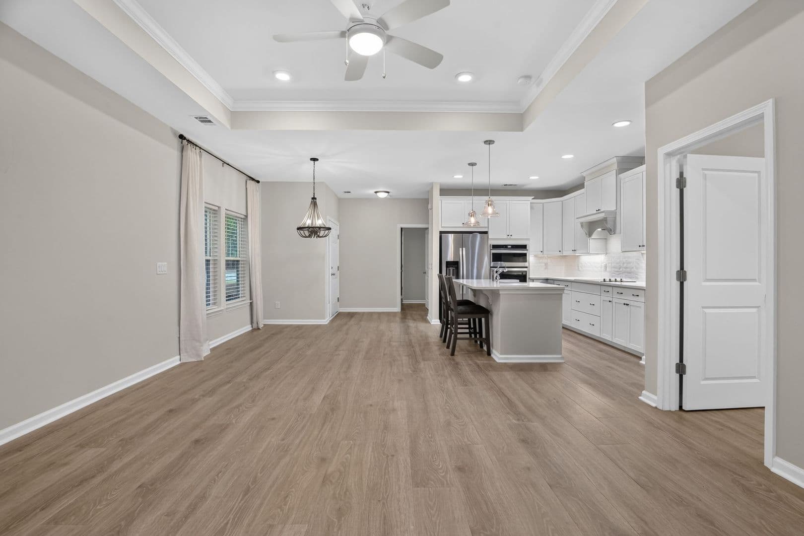 Richmond Hill House: 14 Lower Creek Drive