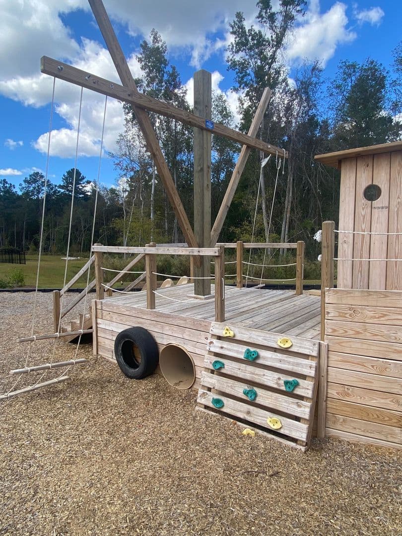 Rincon House: 502 Windsong Dr.