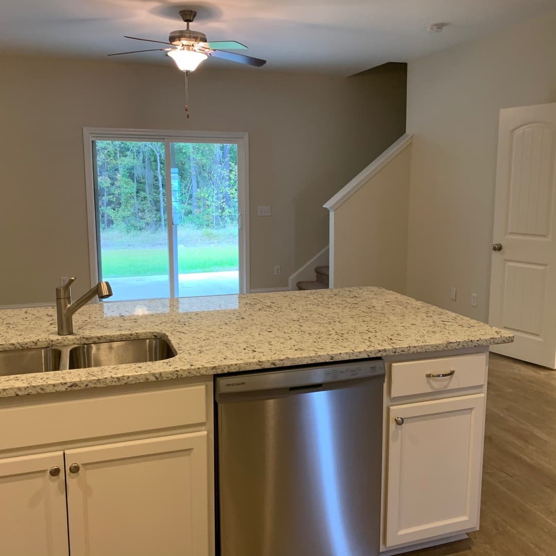 Richmond Hill Townhome: 193 Ainsdale Drive
