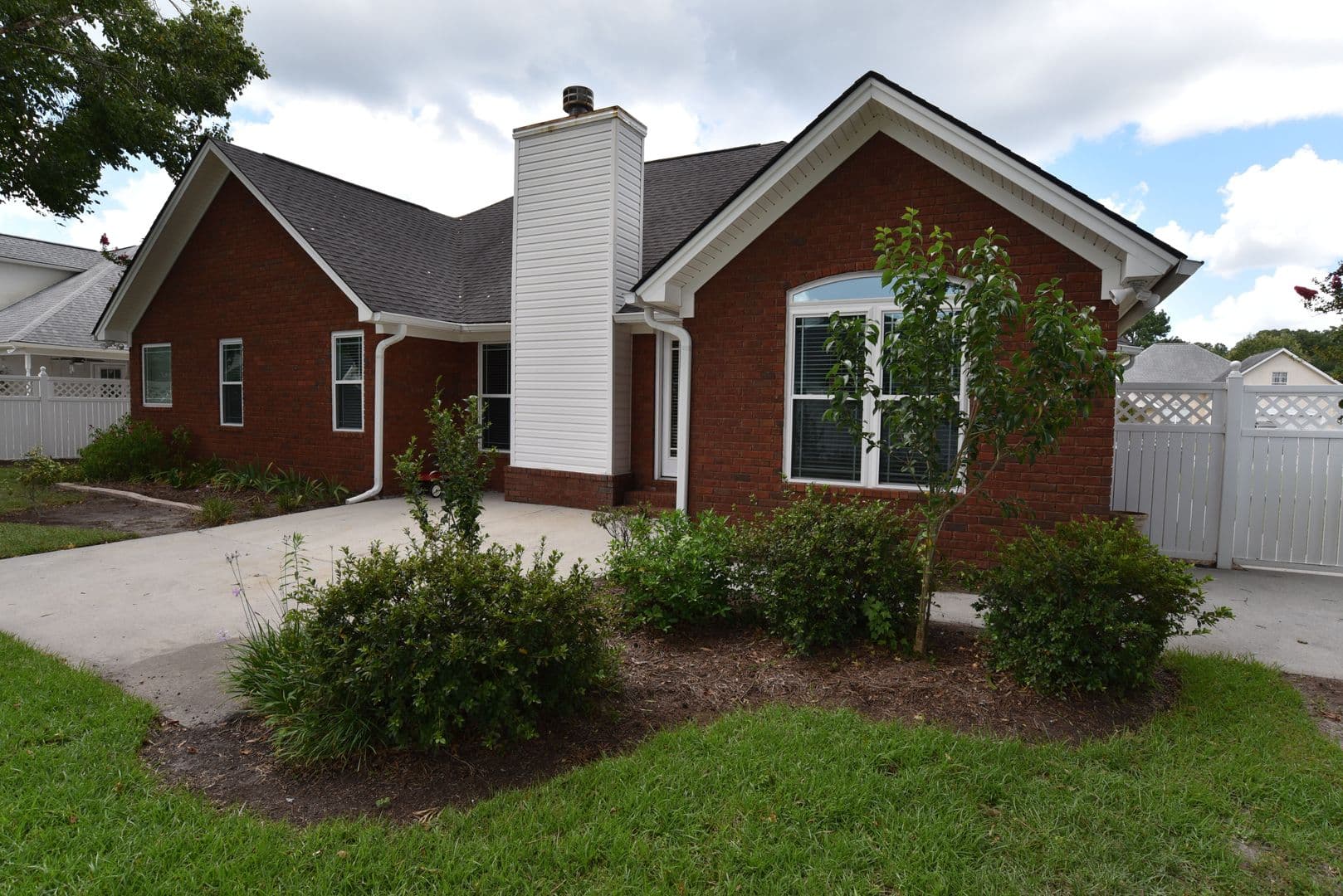 Richmond Hill House: 467 Belle Grove Circle