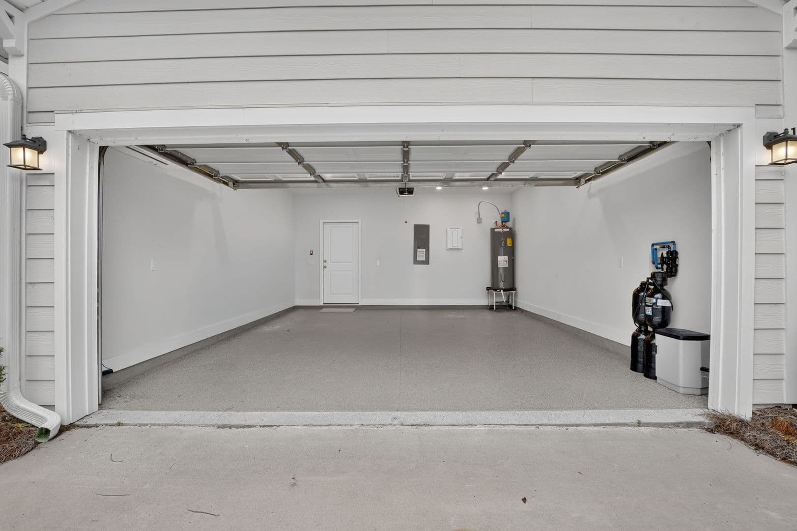 Richmond Hill House: 14 Lower Creek Drive