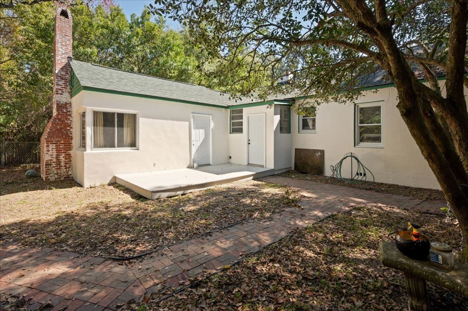 Savannah House: 1702 E 41st St.