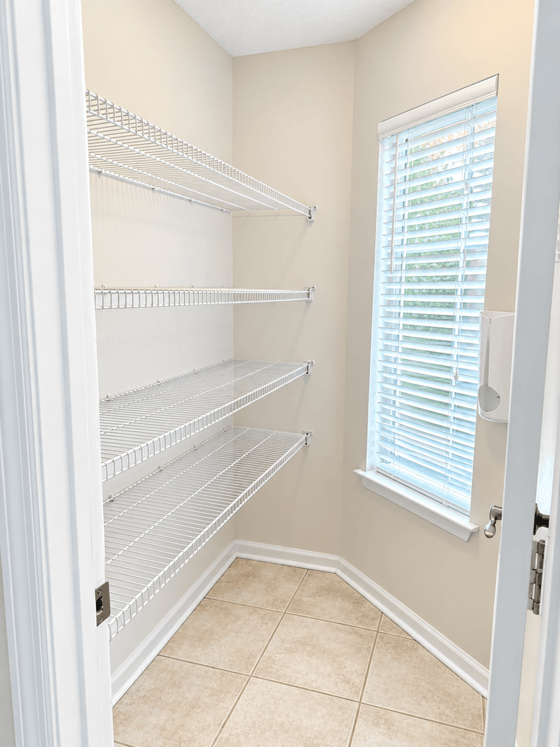 Savannah House: 212 Finn Circle