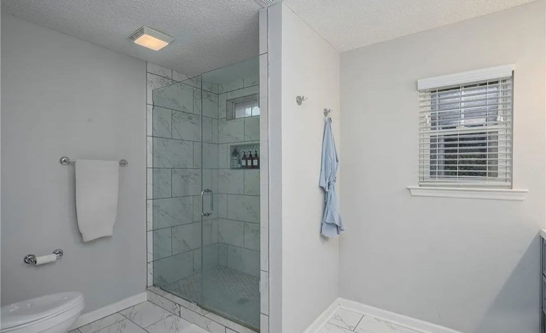 Savannah House: 112 Saint Ives Way