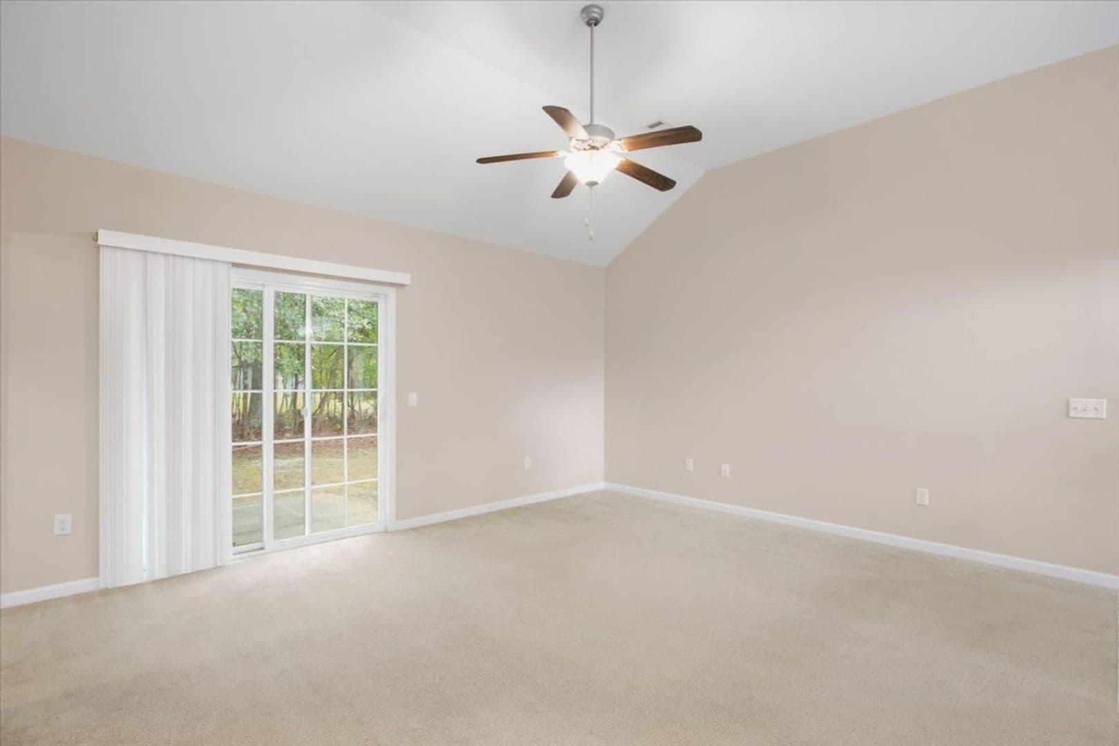 Savannah House: 19 Montero Dr.