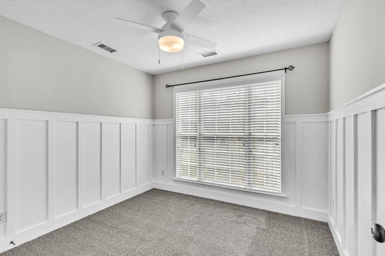 Richmond Hill House: 185 Oak Ridge Circle