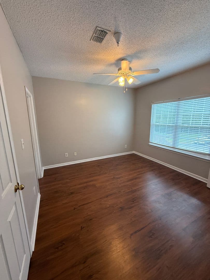 Savannah House: 9201 Walden Park Drive