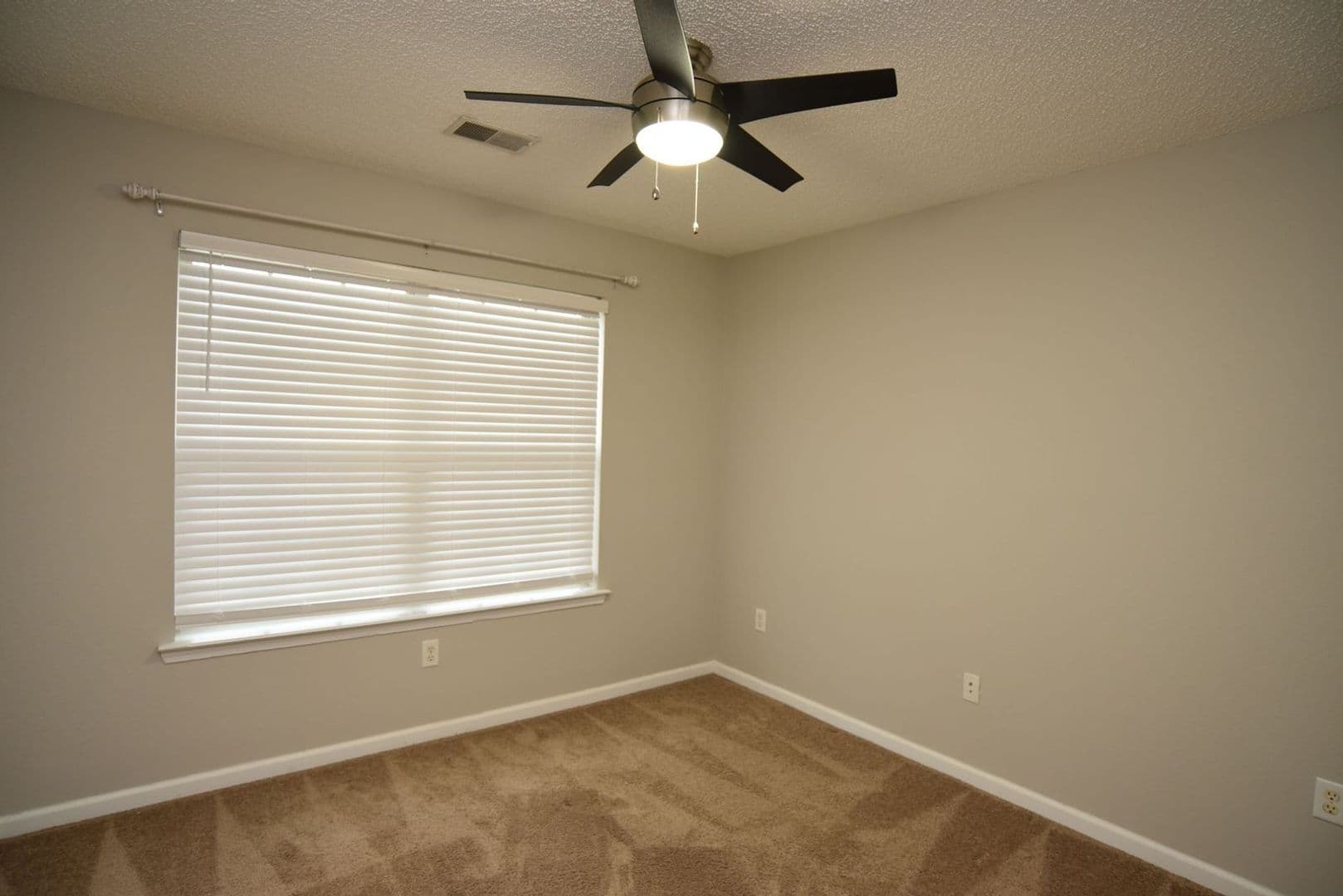 Richmond Hill House: 825 Canyon Oak Loop
