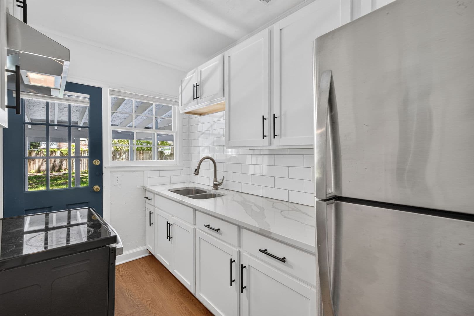 Savannah House: 216 E 57th St.