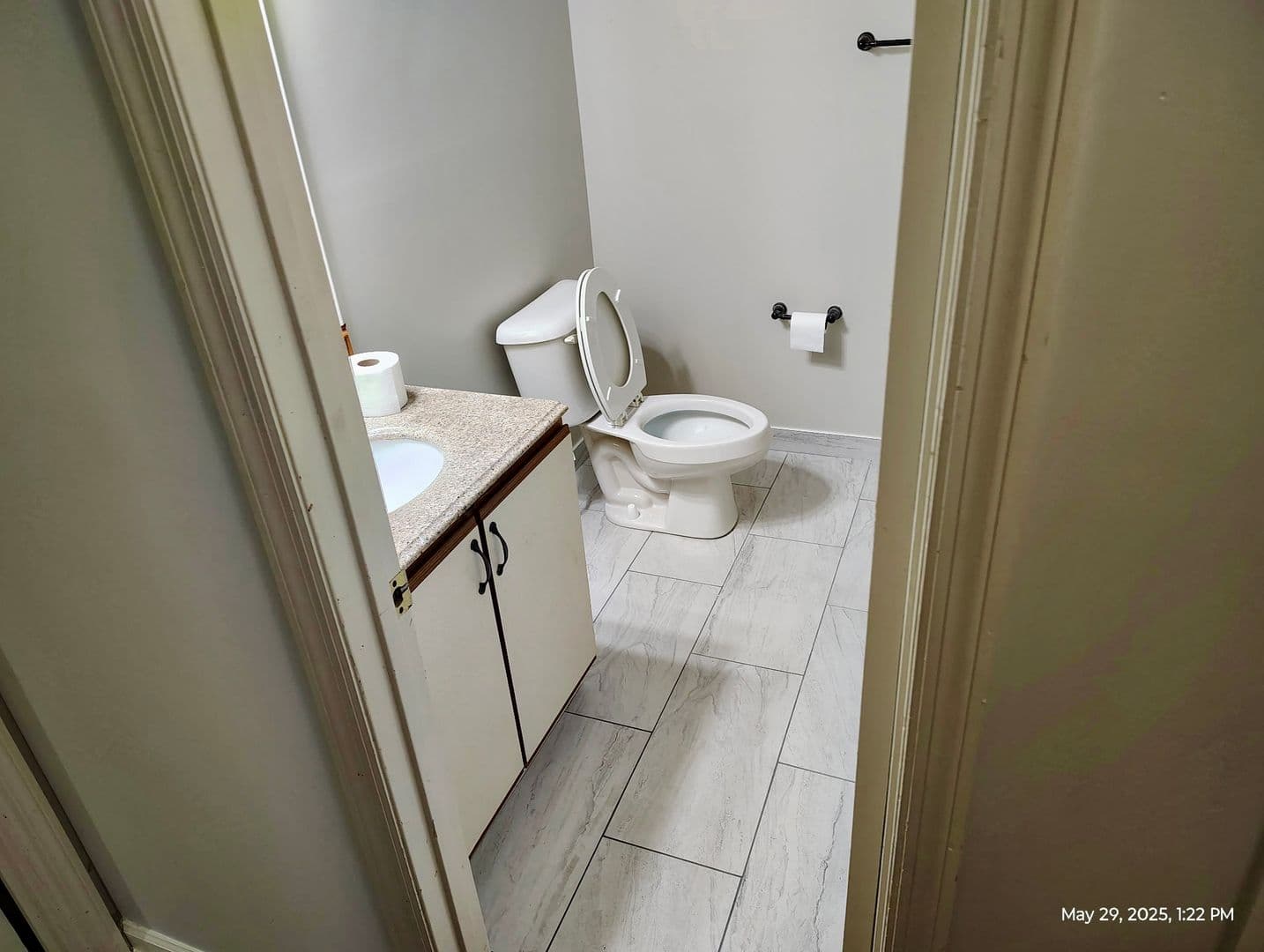 Savannah House: 19 Quail Forest Dr.