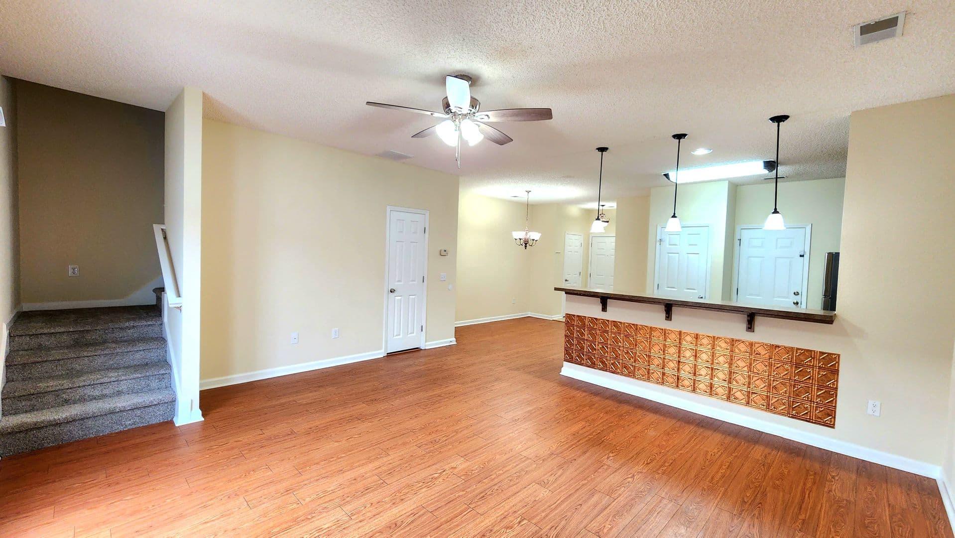 Richmond Hill Apartment: 485 Canyon Oak Loop