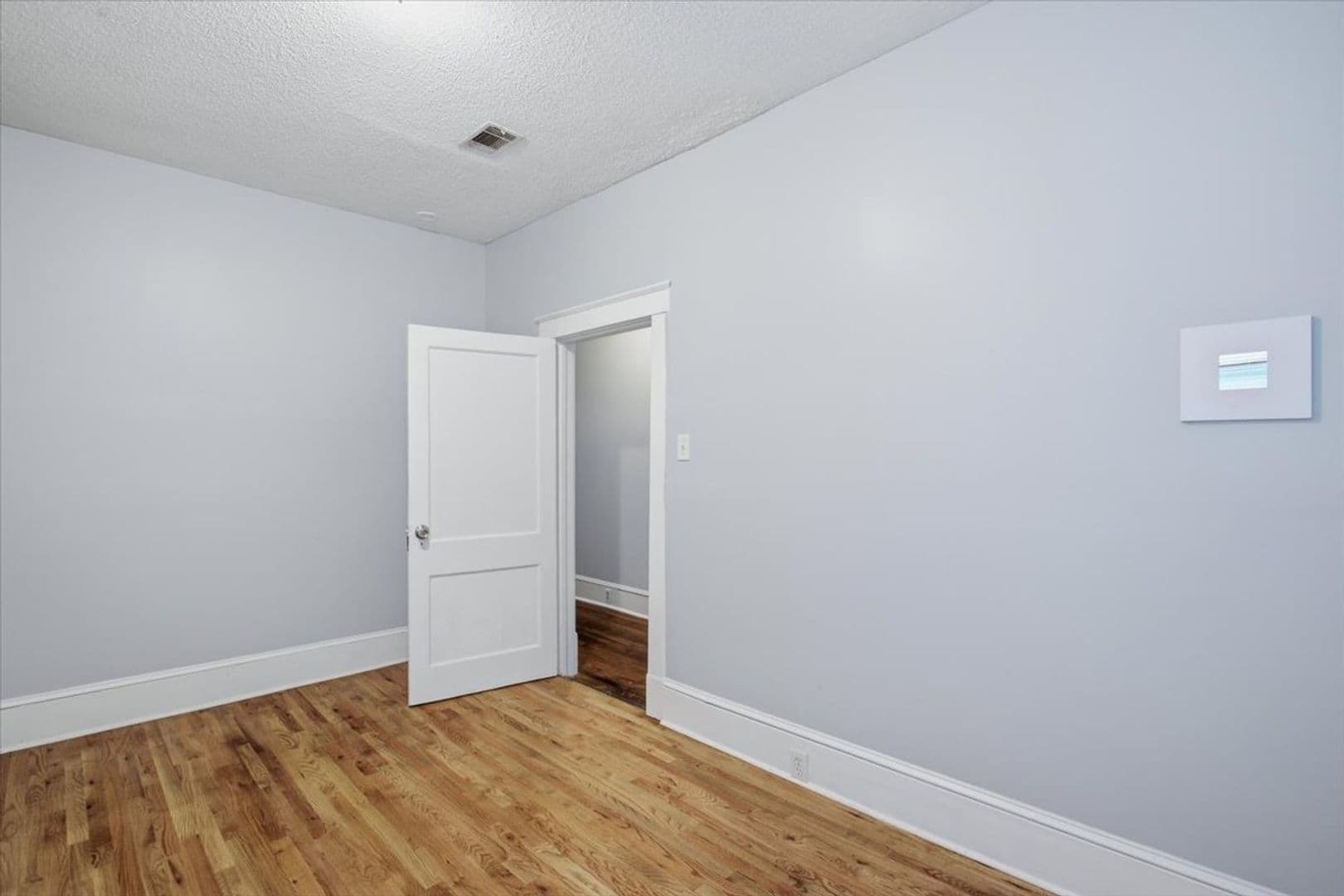 Savannah House: 1914 Barnard St. Unit A