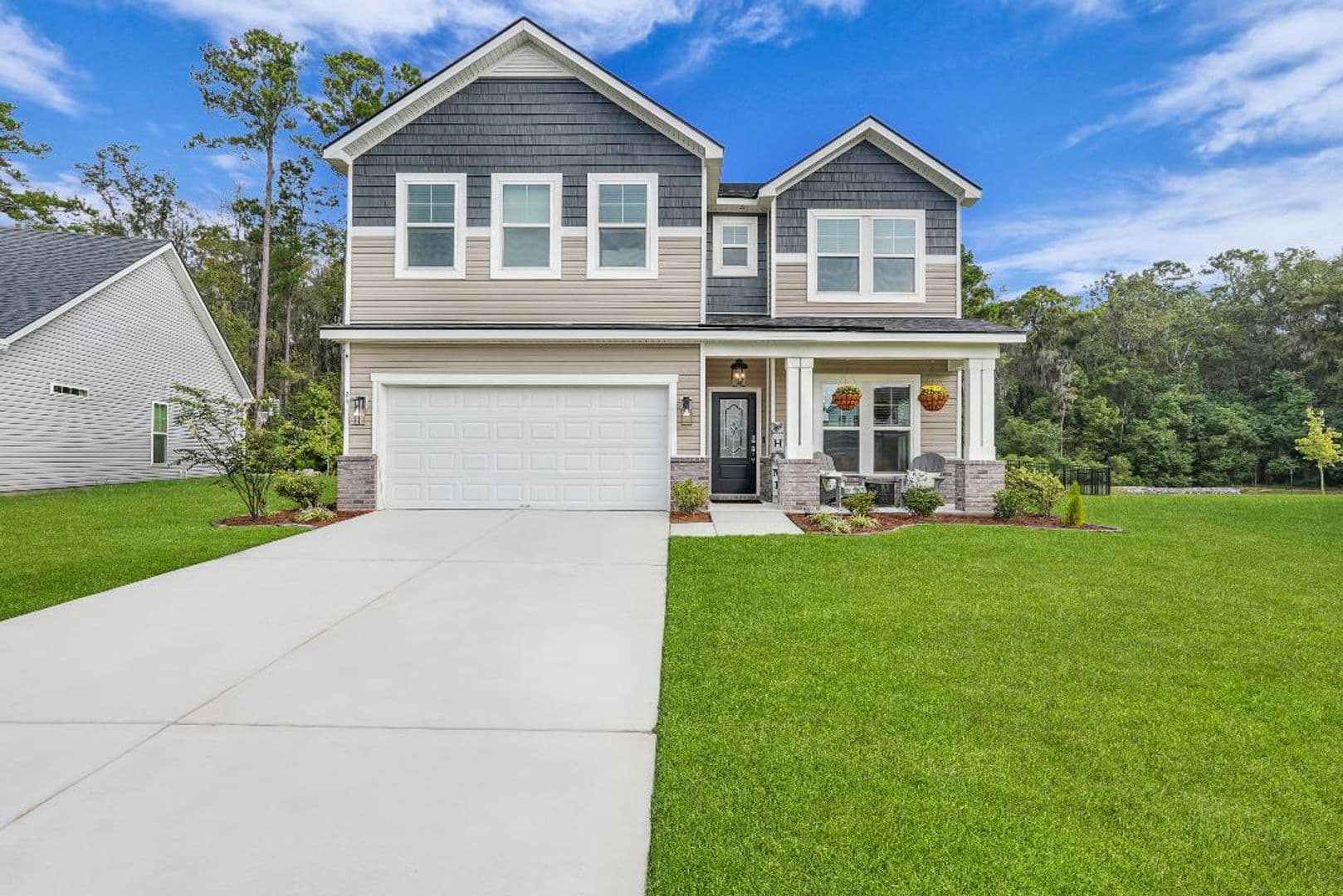 Savannah House: 24 Headlands Ct.
