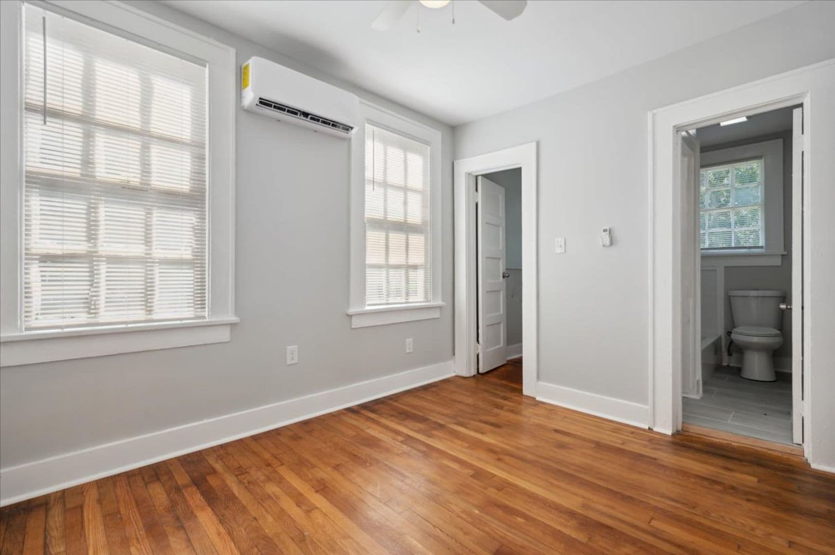 Savannah House: 2415 Ash St.