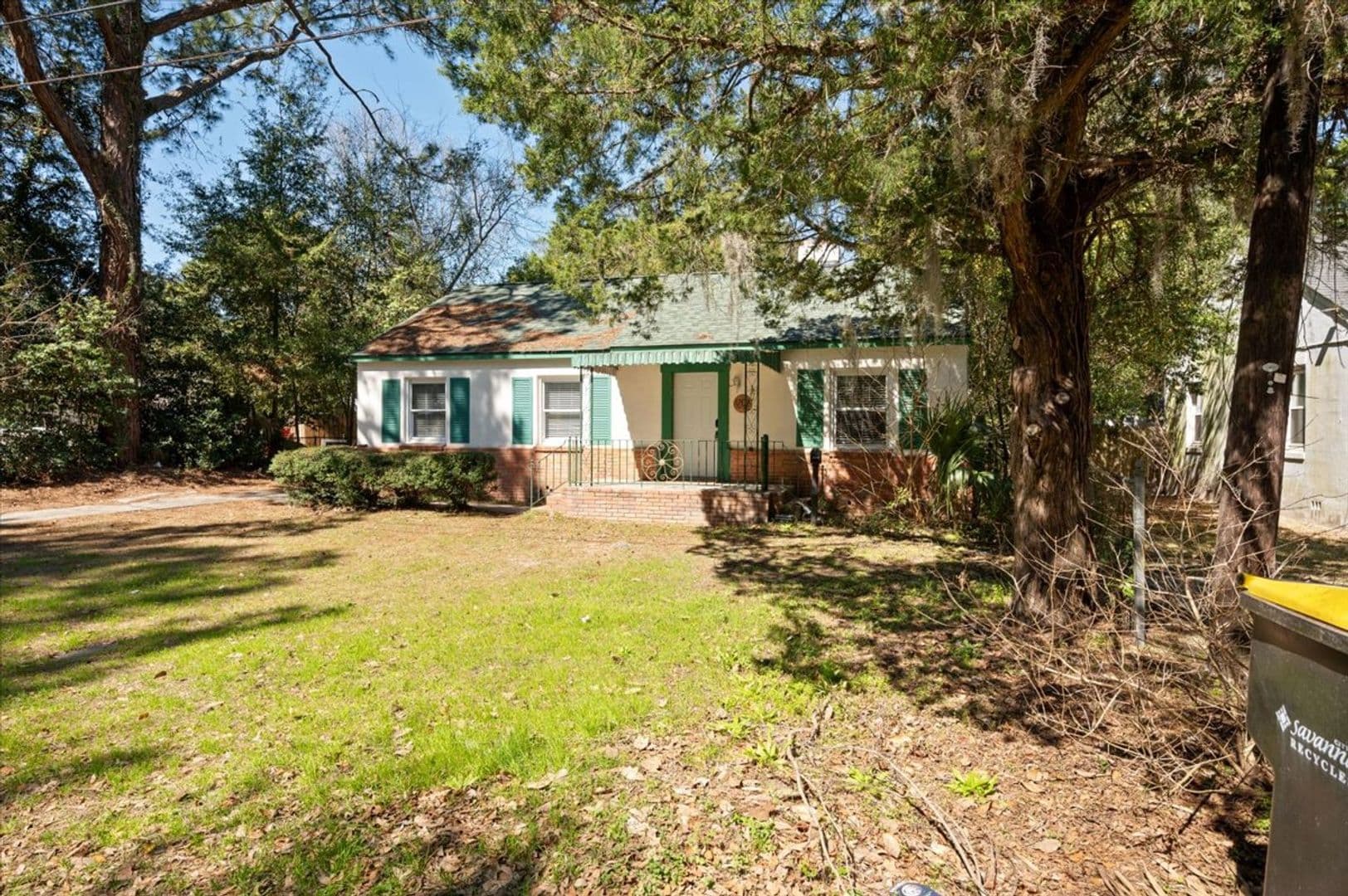 Savannah House: 1702 E 41st St.