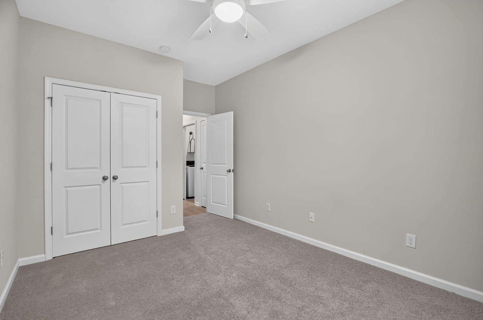 Richmond Hill House: 14 Lower Creek Drive