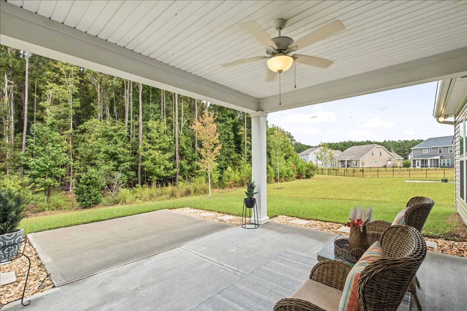 Pooler House: 116 Como Dr.