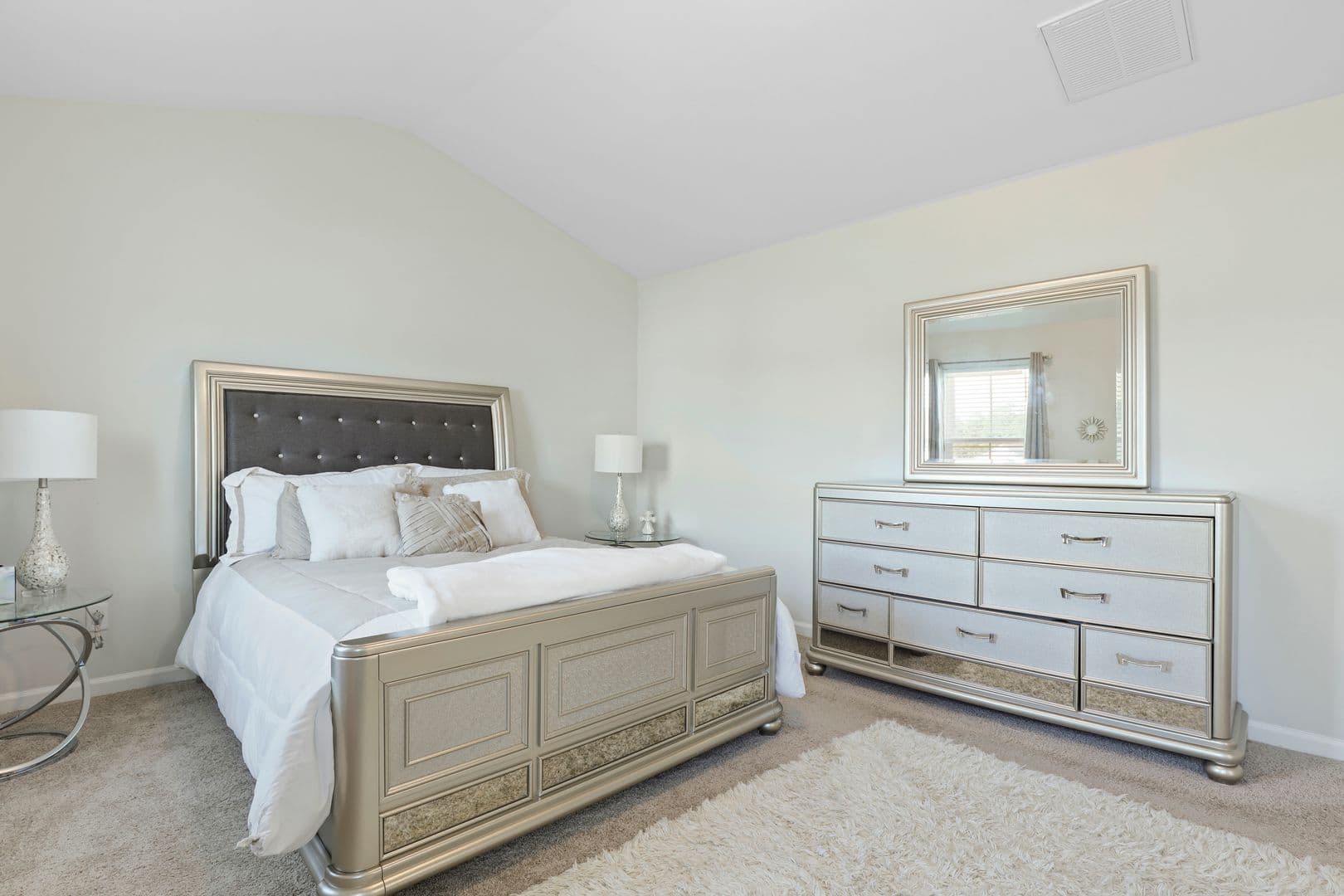 Richmond Hill House: 117 Mettler Loop