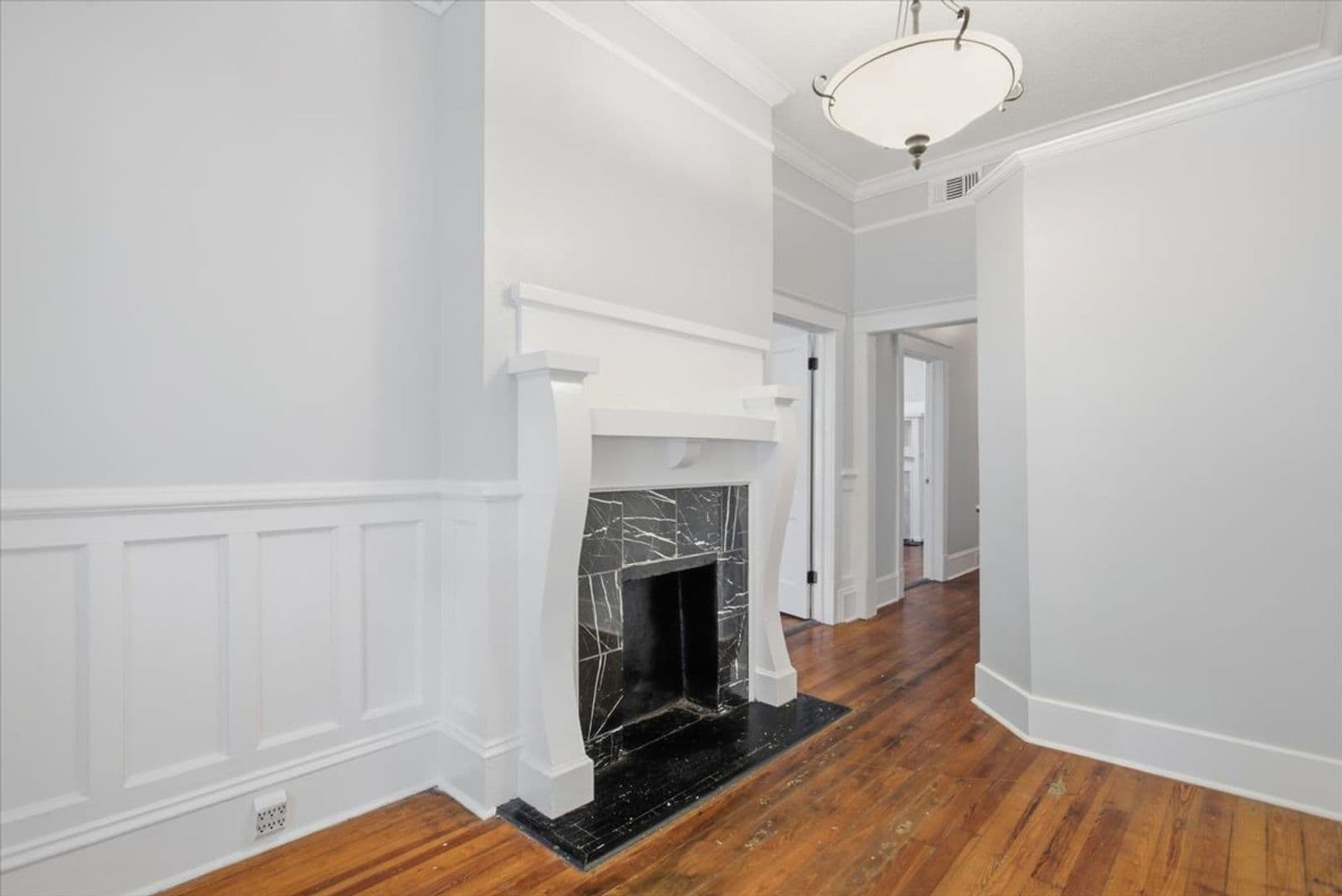 Savannah House: 1914 Barnard St. Unit A