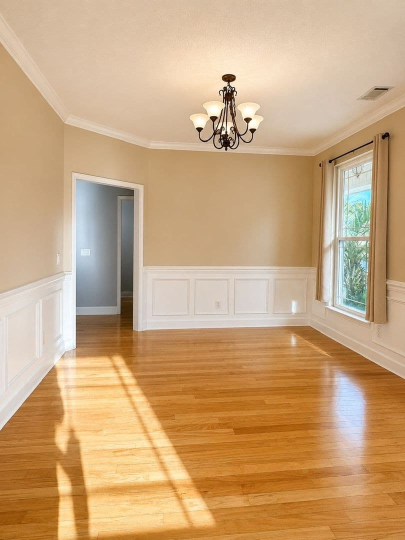 Richmond Hill House: 112 O'Hara Drive