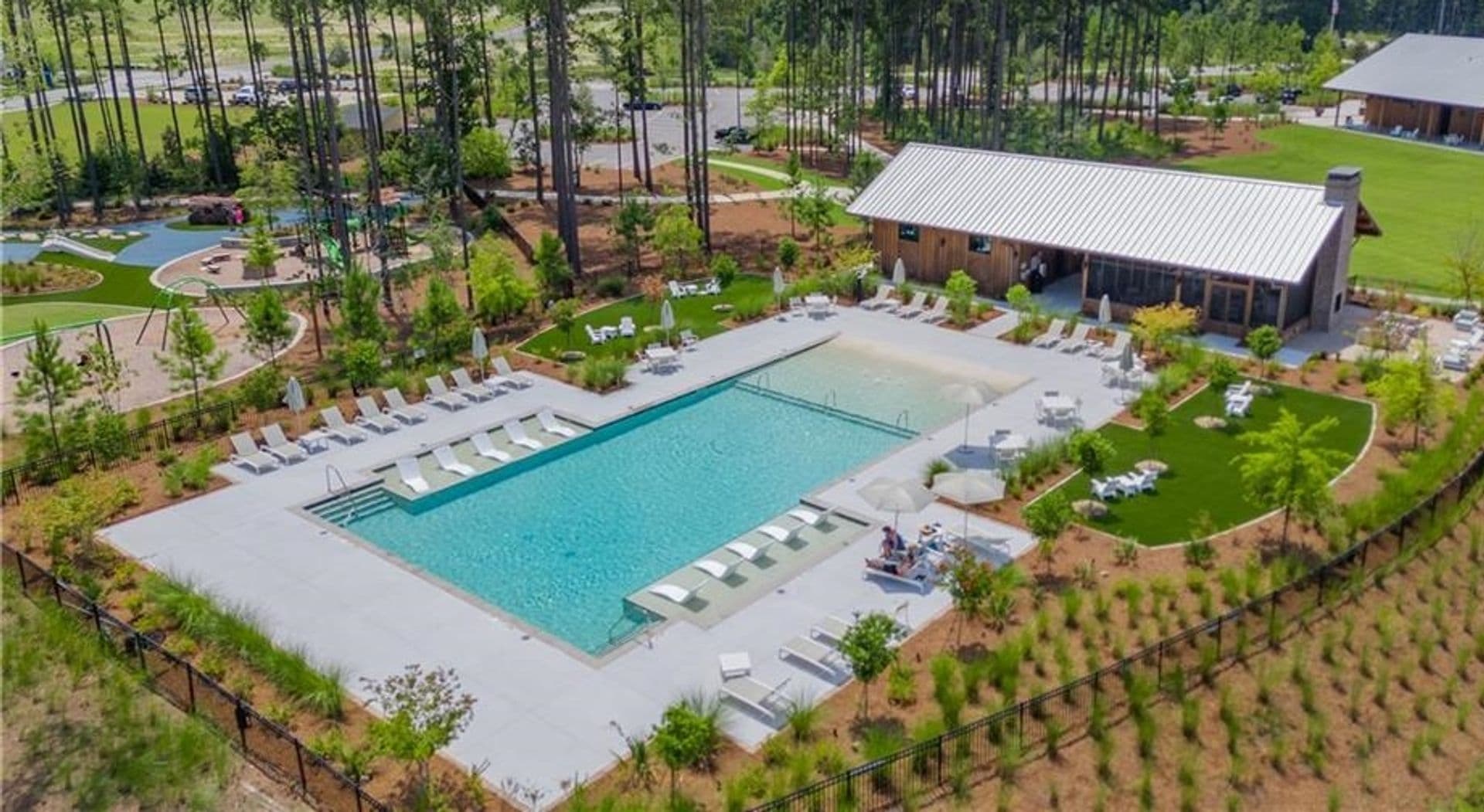 Richmond Hill House: 783 Longleaf Dr.