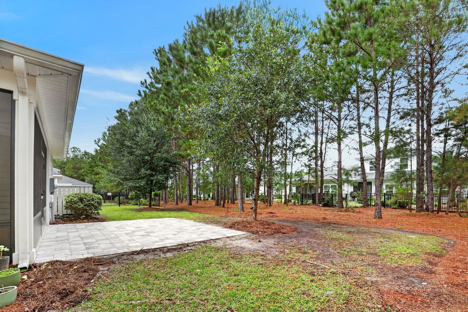 Richmond Hill House: 14 Lower Creek Drive