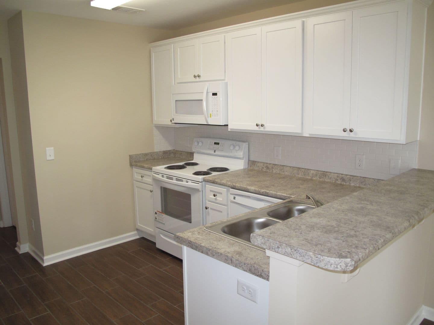 Richmond Hill Townhome: 10 Connor Loop