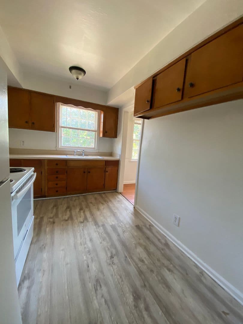 Savannah House: 28 Thackery Place Unit 3