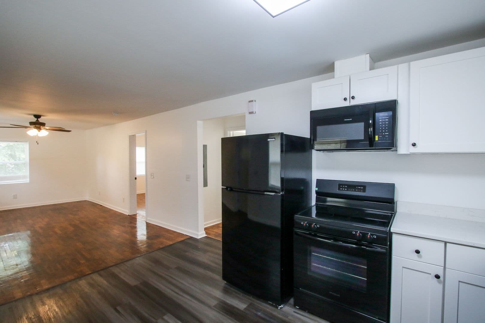 Savannah Apartment: 1904 E 51St St Unit C