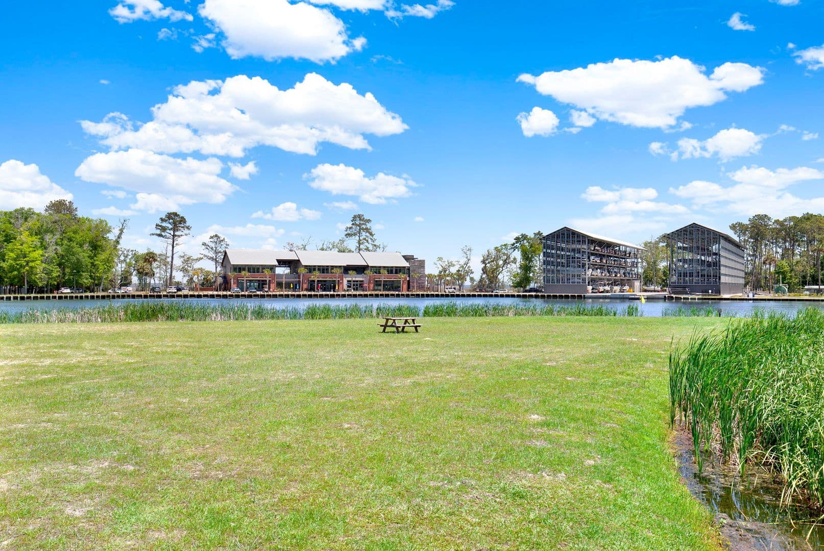 Richmond Hill House: 14 Lower Creek Drive