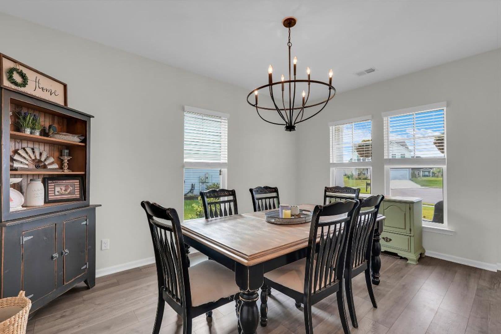 Savannah House: 24 Headlands Ct.