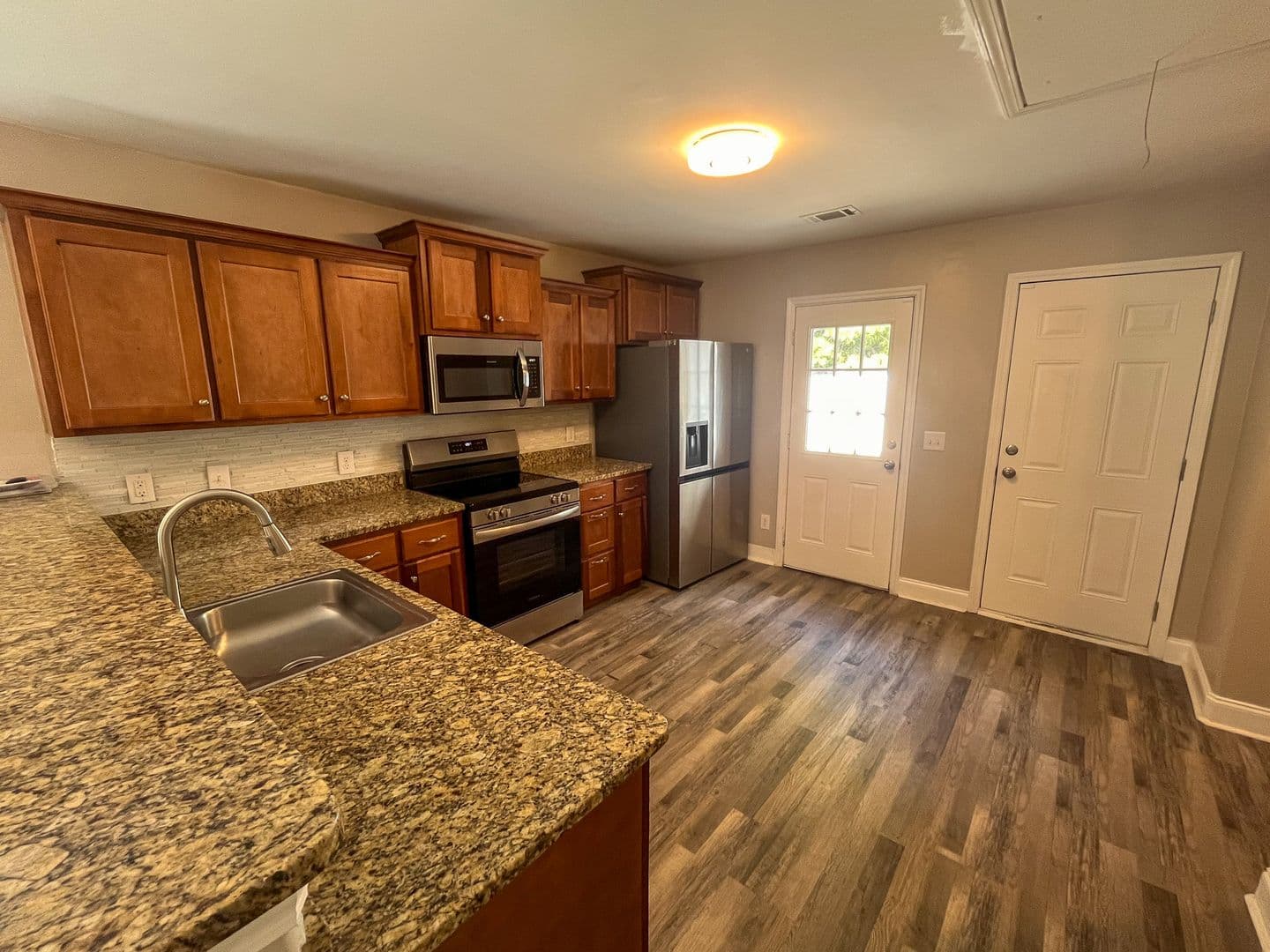Savannah House: 18 Ristona Drive