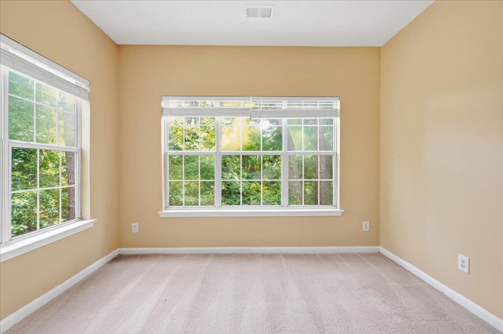 Savannah House: 1202 Walden Park Dr.