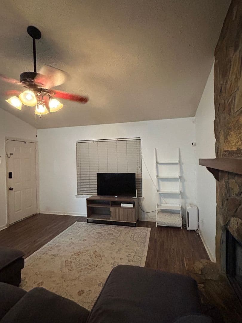 Rincon House: 109 Live Oak Circle
