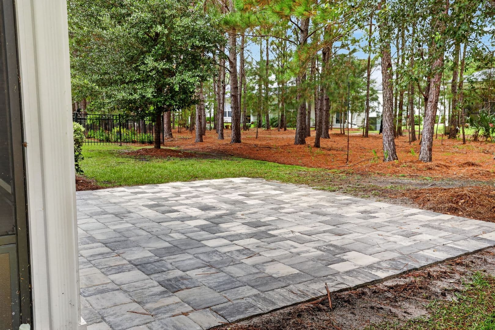 Richmond Hill House: 14 Lower Creek Drive