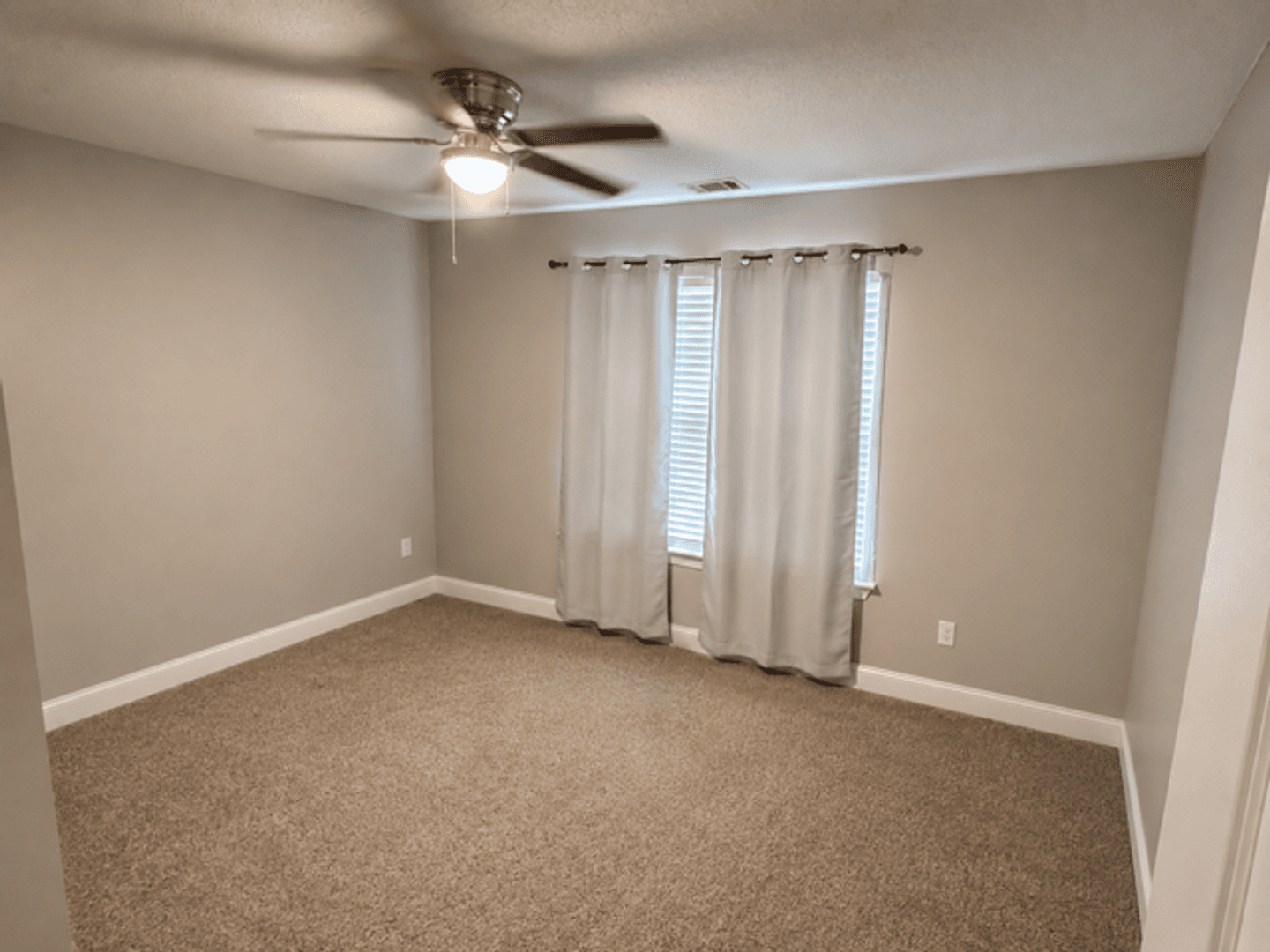 Richmond Hill House: 901 Laurel Hill Circle
