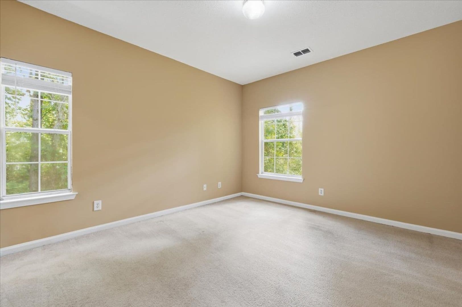Savannah House: 1202 Walden Park Dr.