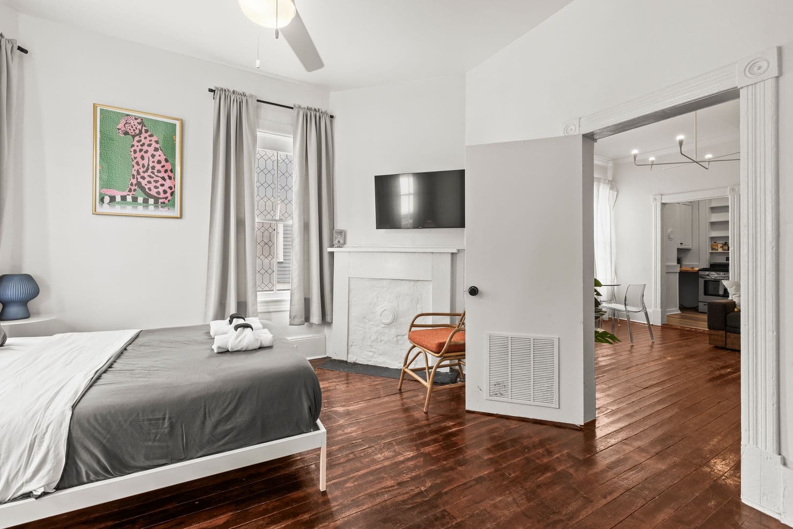 Savannah House: 1212 Price A