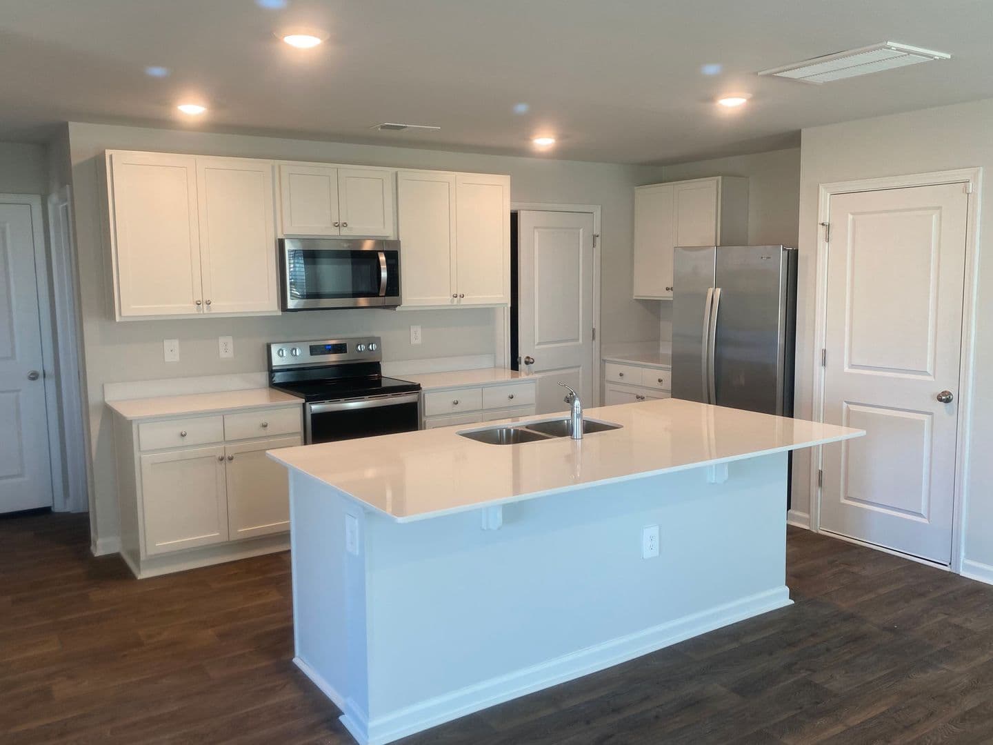 Rincon House: 207 Windsong Dr.