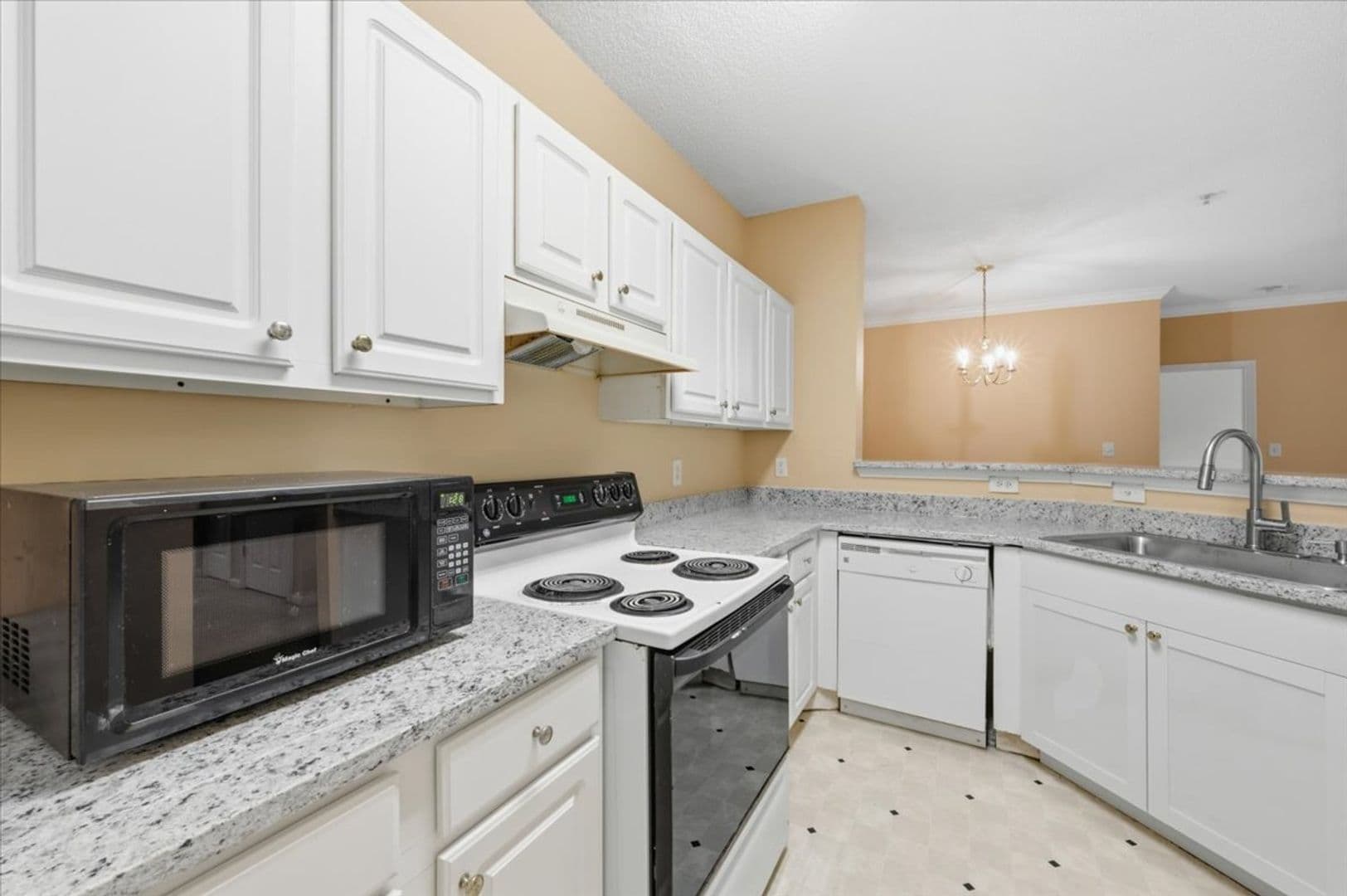 Savannah House: 1202 Walden Park Dr.