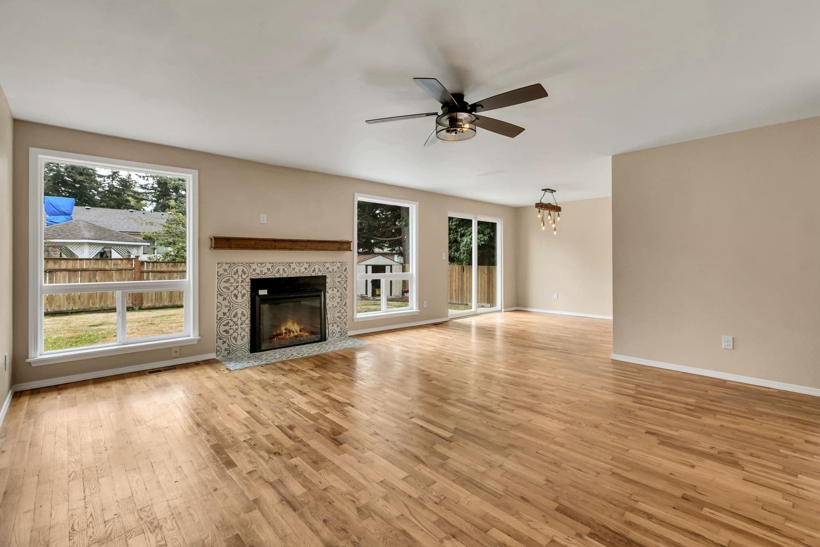 Federal Way House: 2017 S 284th Pl