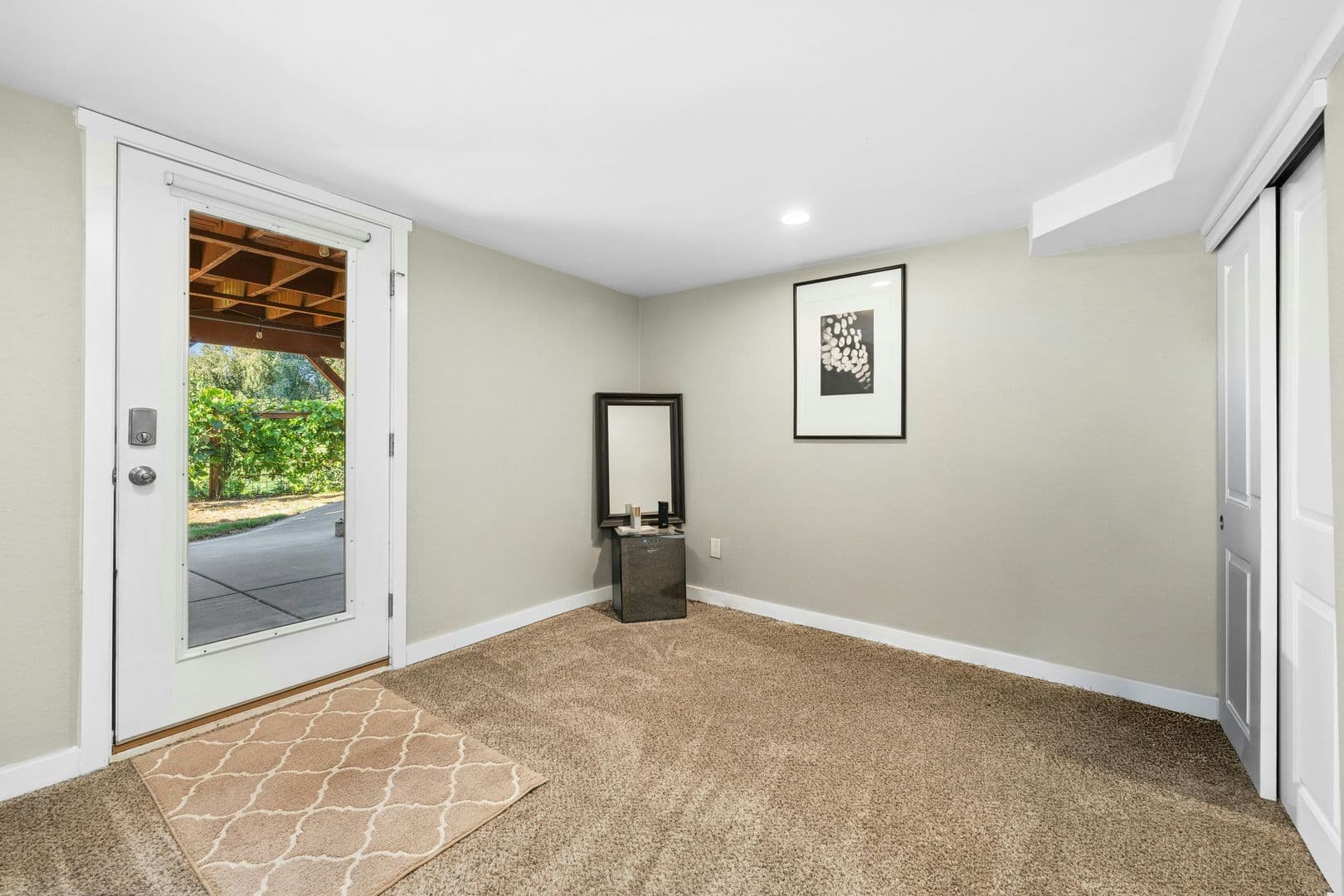 Burien House: 104 SW 132nd St