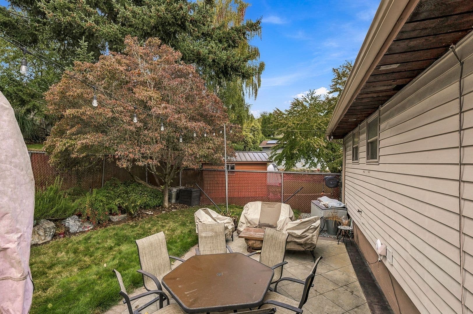 Des Moines House: 21011 7th Pl S