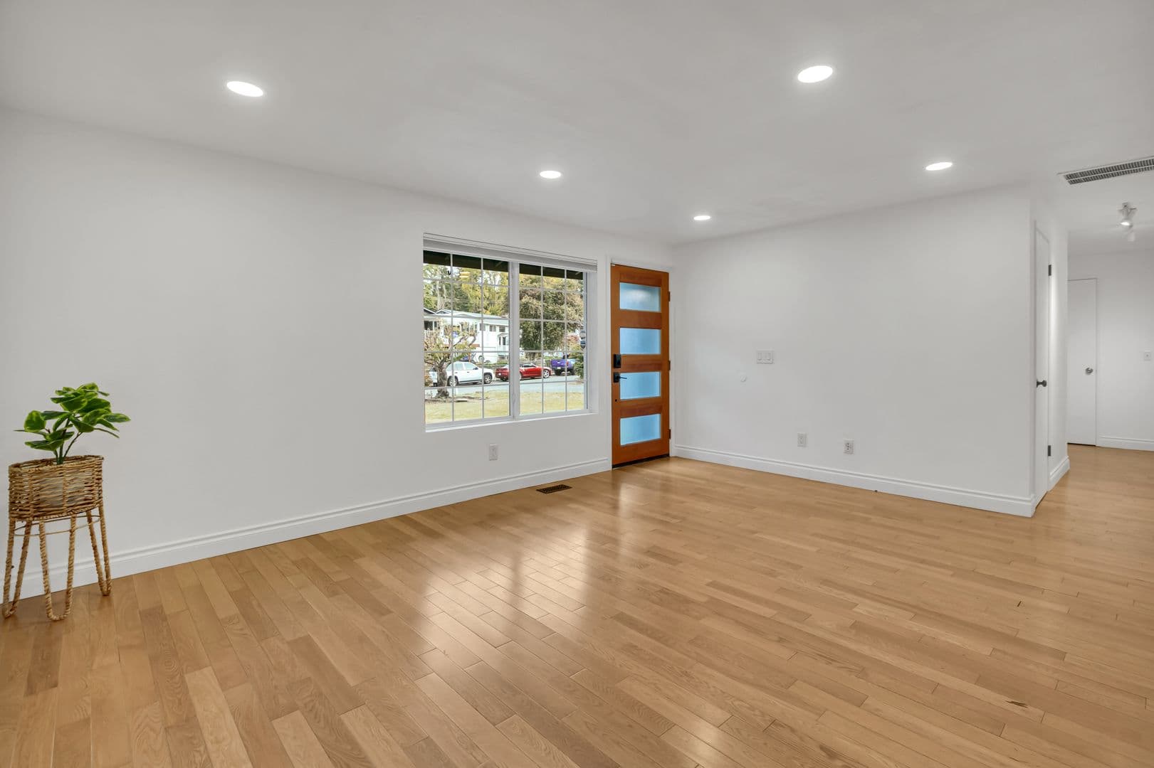 Des Moines House: 915 S 240th PL