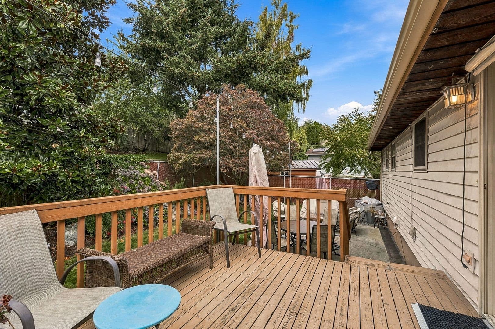 Des Moines House: 21011 7th Pl S