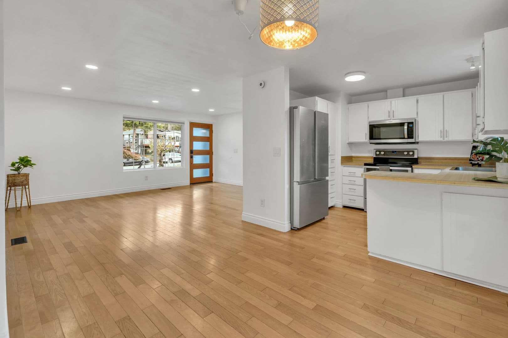 Des Moines House: 915 S 240th PL