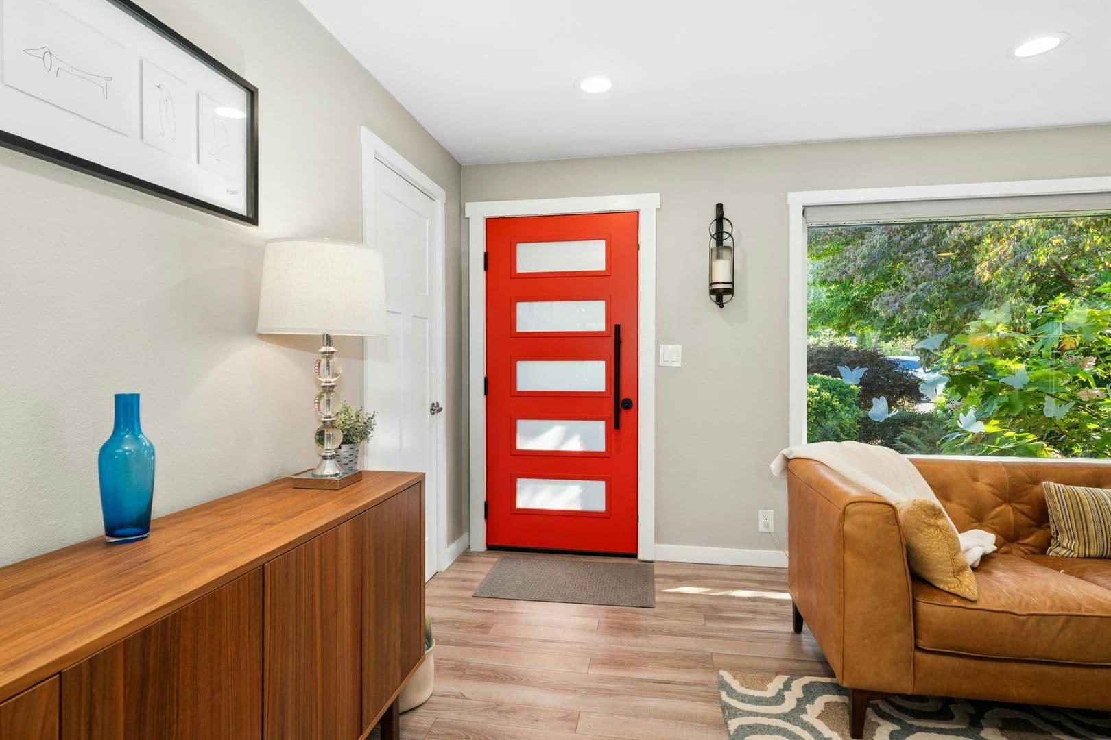 Burien House: 104 SW 132nd St