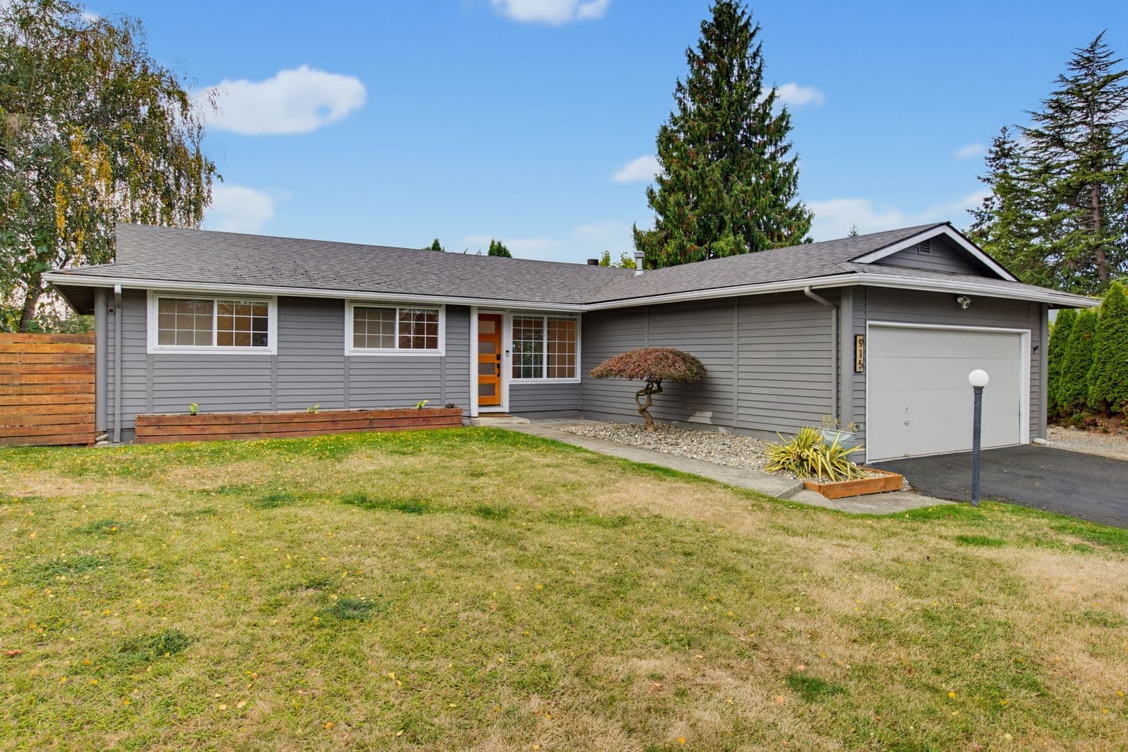 Des Moines House: 915 S 240th PL