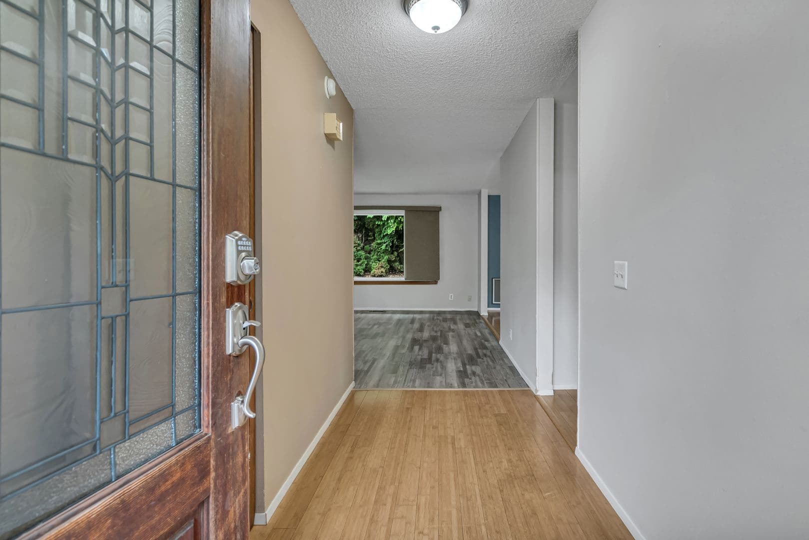 Kent House: 19463 122nd Pl SE